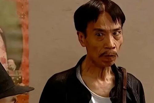 'Người hai má hóp thì chớ kết giao', tại sao lại như vậy?