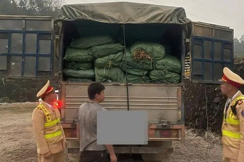 Công an Cao Bằng phát hiện 5.760kg nguyên liệu thuốc lá không rõ nguồn gốc
