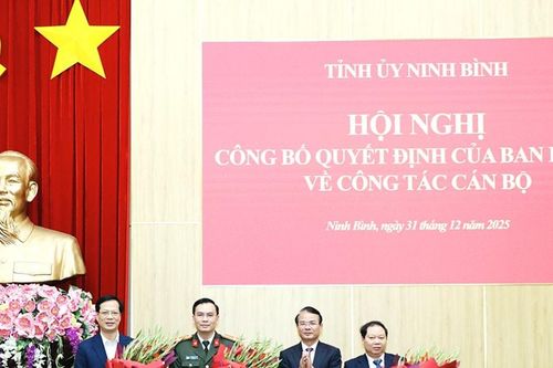 Ninh Bình công bố các quyết định của Ban Bí thư về công tác cán bộ