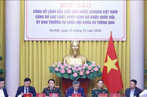 Công bố Lệnh của Chủ tịch nước về 14 luật và 1 pháp lệnh