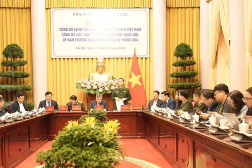 Công bố Lệnh của Chủ tịch nước về 15 luật, pháp lệnh