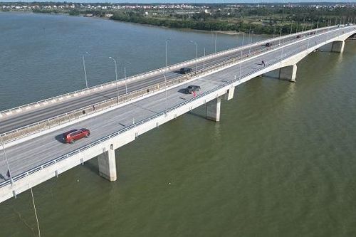 Thông xe kỹ thuật mở rộng cầu Gianh, cầu Quán Hàu trên Quốc lộ 1 qua Quảng Trị