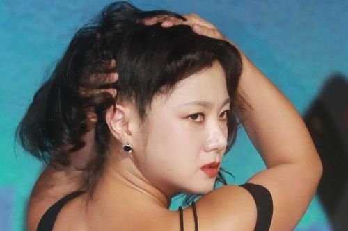 2025 showbiz ngoài sức tưởng tượng