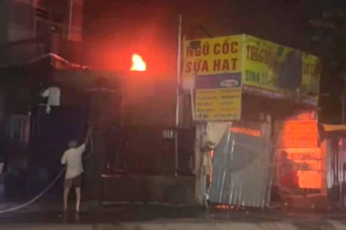 Chủ quán tử vong trong đám cháy lúc nửa đêm ở TPHCM