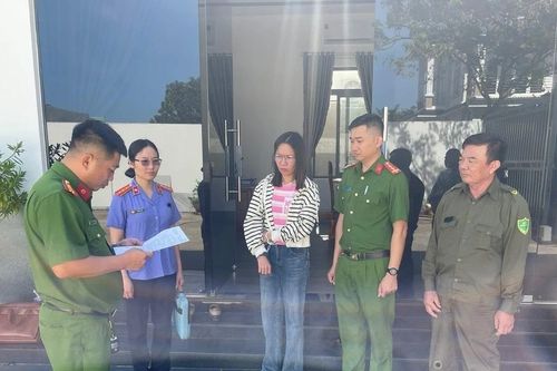 Khởi tố nhân viên tham ô 15 tấn hạt điều của công ty
