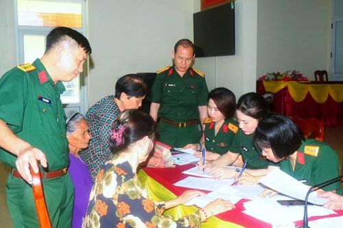 Nghệ An tặng thêm 100.000 đồng/người nhân Đại hội Đảng và Tết Nguyên đán cho người có công