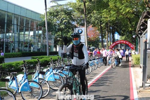 TPHCM chính thức đưa vào sử dụng làn đường ưu tiên xe đạp đầu tiên