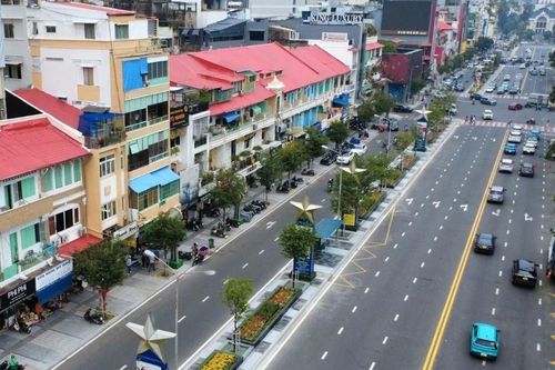 Khánh thành công trình chỉnh trang đường Lê Lợi sau 20 ngày thi công 'thần tốc'