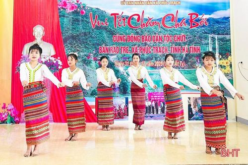 Đồng bào dân tộc Chứt vui đón Tết Chăm Cha Bới