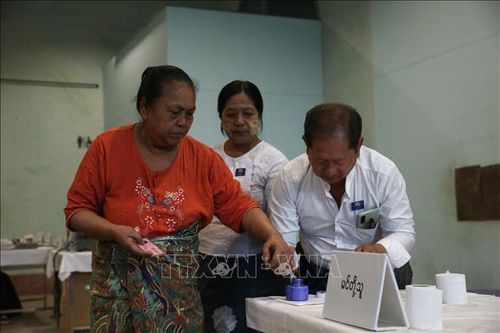 Myanmar hoàn tất giai đoạn đầu tiên của cuộc tổng tuyển cử