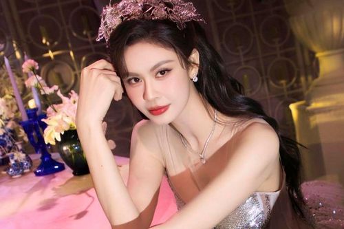 Trương Quỳnh Anh cuốn hút bên chàng trai kém tuổi sau 8 năm ly hôn