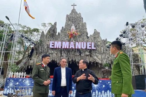Giữ bình yên ở xóm đạo