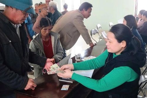 Xã Yên Trường: Gần 2.400 người được nhận quà của Đảng, Nhà nước