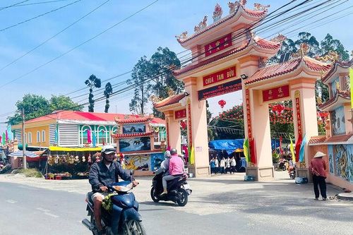 Ba Chúc phát triển du lịch