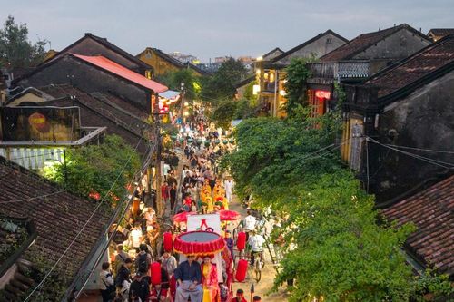 Thành phố của dòng chảy sự kiện, lễ hội