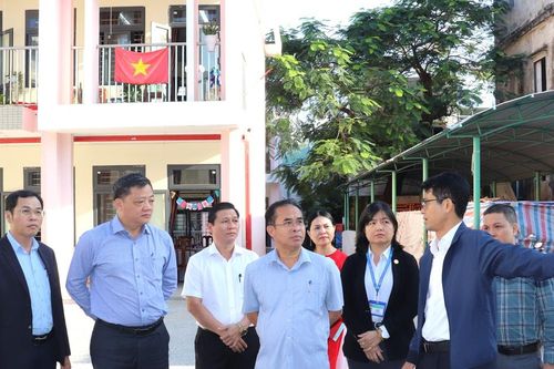 Lãnh đạo thành phố Đà Nẵng kiểm tra các công trình trường học