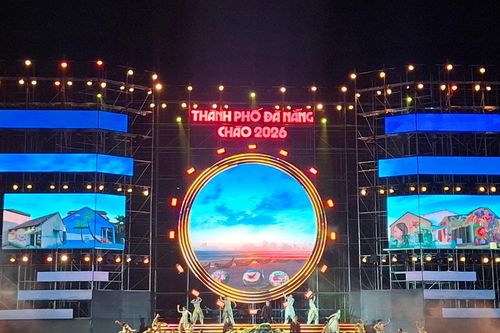 Sôi động chương trình 'Đà Nẵng chào 2026 - hòa âm tỏa sáng'