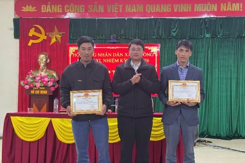 HĐND xã Tà Tổng khóa XXI, nhiệm kỳ 2021-2026: Kỳ họp thứ sáu (kỳ họp chuyên đề)