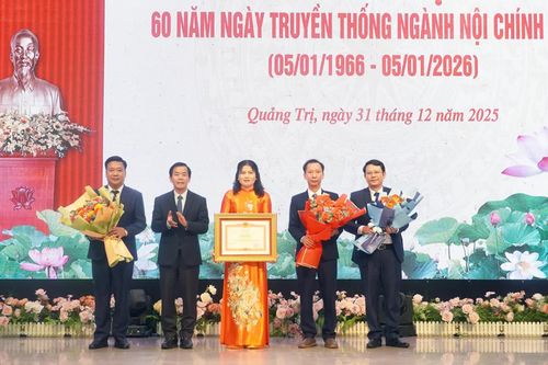 Tăng cường công tác nội chính, kiên quyết, kiên trì đấu tranh ngăn chặn, đẩy lùi tham nhũng, lãng phí, tiêu cực