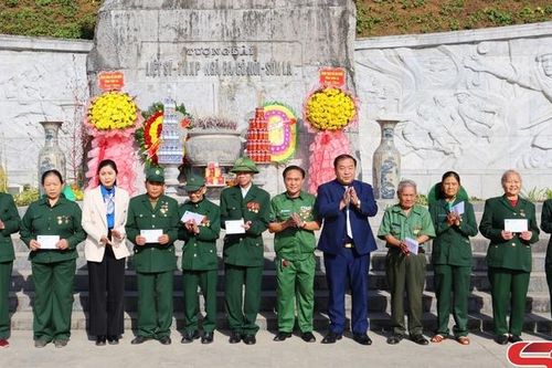 Dâng hương tưởng niệm Anh hùng liệt sĩ, Thanh niên xung phong tại Ngã Ba Cò Nòi