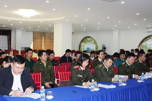 Đẩy mạnh bảo tồn Voọc mũi hếch và thực vật nguy cấp