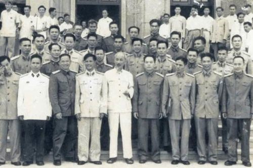 Nguyễn Chí Thanh, người cộng sự trung thành của Chủ tịch Hồ Chí Minh