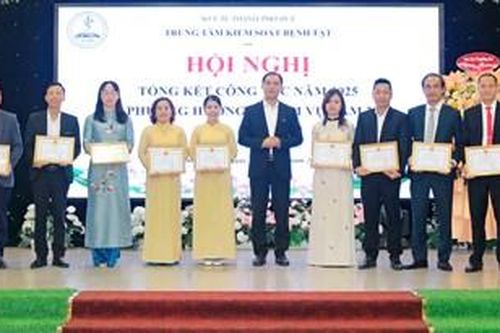 Đẩy mạnh chuyển đổi số y tế dự phòng, nâng cao năng lực giám sát và cảnh báo dịch bệnh
