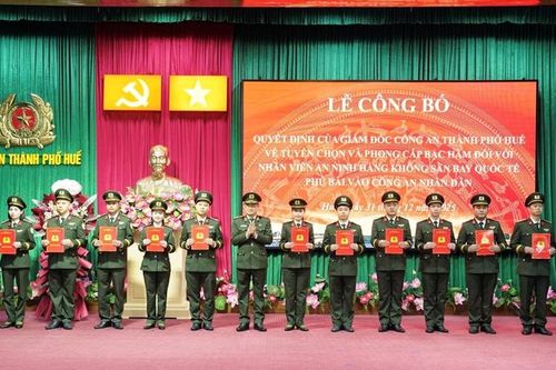 58 nhân viên an ninh hàng không được tuyển chọn vào Công an nhân dân