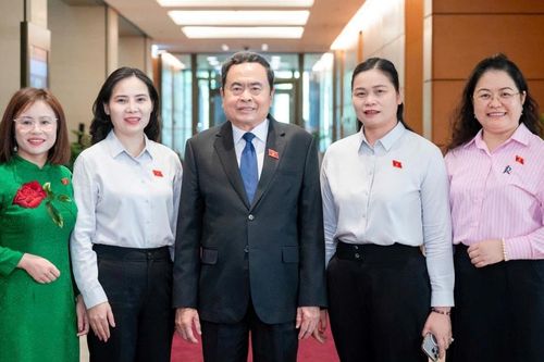 Xứng đáng với niềm tin của cử tri