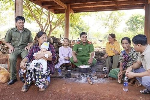 Tỉnh mộng sau chiếc 'bánh vẽ'