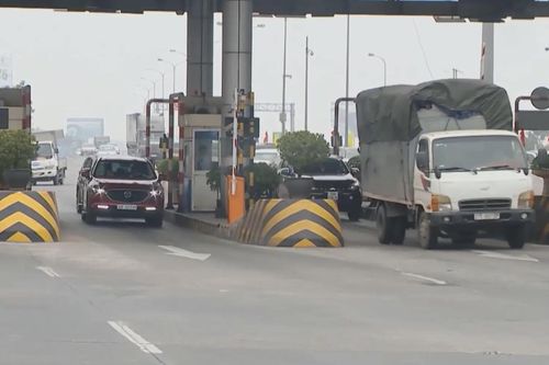 Phạt trạm thu phí 70 triệu đồng nếu để ô tô ùn tắc