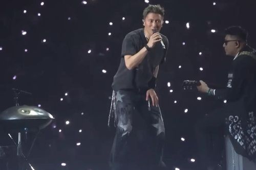 Concert của Tạ Đình Phong gây sốt dù chưa mở bán vé