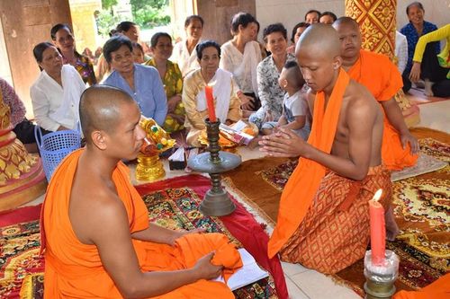 Tục xuất gia của người Khmer: Hành trình 'nằm kén để hóa bướm'