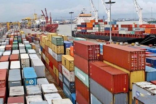 Gần 500 container chè Việt Nam thoát cảnh mắc kẹt ở Pakistan