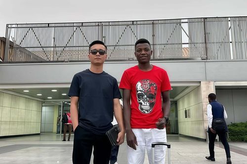 Team Châu Phi chấm dứt mọi liên quan với Lindo khiến cộng đồng mạng xôn xao