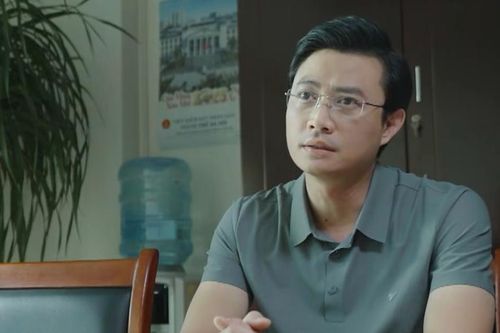 Thanh tra Nguyệt nhận hối lộ, Khắc bị triệu tập