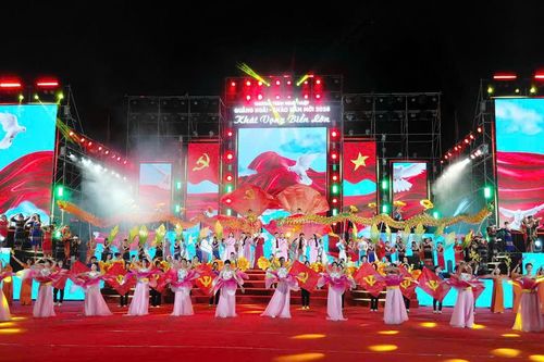Miền Trung rộn ràng đón năm mới 2026