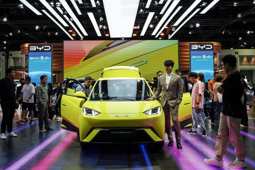 Các hãng xe điện gặp khó tại Trung Quốc