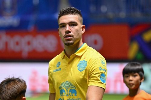 Tiền đạo CLB Thái Lan ghi nhiều bàn hơn cả Ronaldo