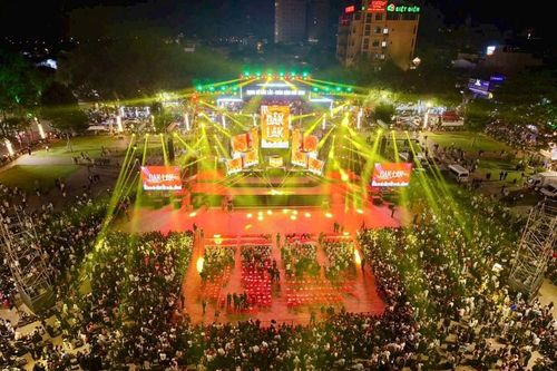 Đắk Lắk sôi động đón năm mới 2026 bằng chương trình nghệ thuật giàu bản sắc