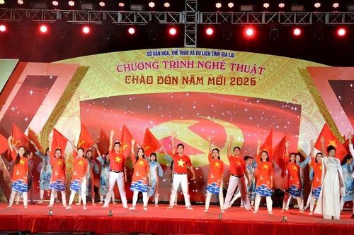 Gia Lai rộn ràng đón năm mới 'Thắp lửa trái tim - Kết nối yêu thương'