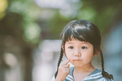 5 hành động tưởng hiếu thảo nhưng thực chất lại là biểu hiện rất đáng lo ở trẻ