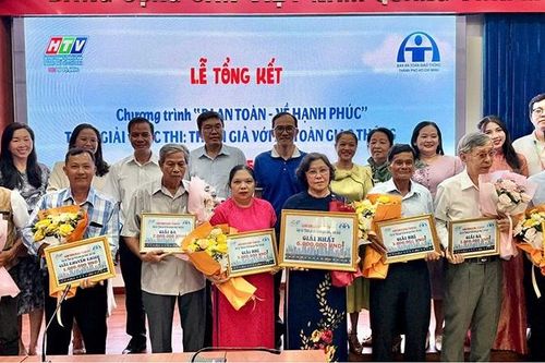 Trao giải cuộc thi 'Thính giả với An toàn giao thông 2025'