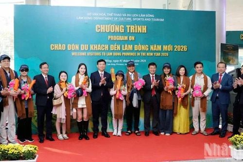 Lâm Đồng chào đón những du khách đầu tiên năm 2026