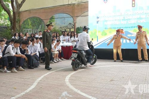 Xây dựng văn hóa giao thông học đường