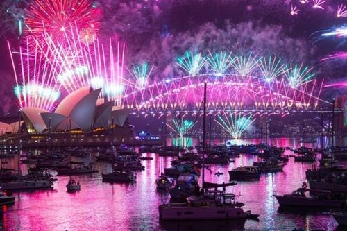 Không khí đêm giao thừa không yên bình ở Australia