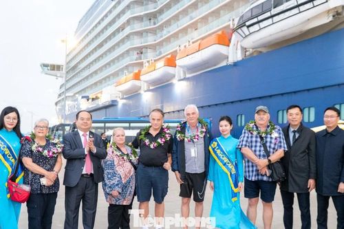 Chuyến tàu biển quốc tế đầu tiên 'xông đất' Quảng Ninh năm 2026