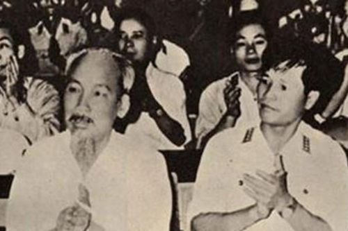 Vị đại tướng quân đội nào được Chủ tịch Hồ Chí Minh đặt tên?