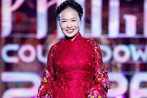 Diễn viên Tú Oanh, Minh Cúc diễn thời trang chào năm mới của NTK Cao Minh Tiến
