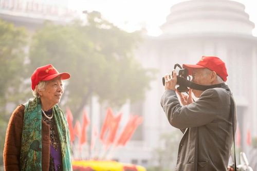 Vẻ đẹp yên bình trong ngày đầu năm mới của Thủ đô Hà Nội